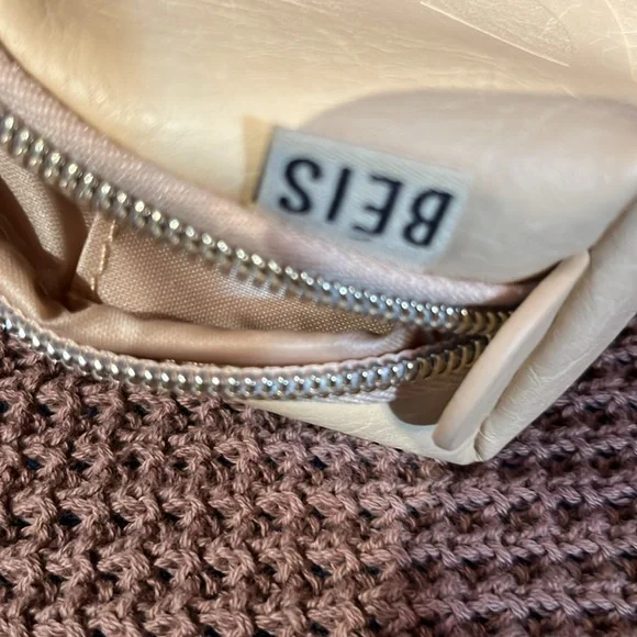 BEIS Cream Cosmetic Bag - Picture 4 of 7